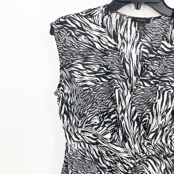 Halogen Womens Twist Front Top XS Black Ivory Splice Animal Short Sleeve NWOT - Picture 3 of 9